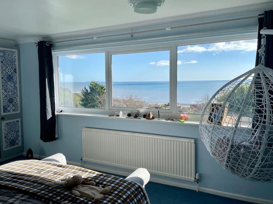 Stunning Charmouth Property With Bay Views! Zewnętrze zdjęcie