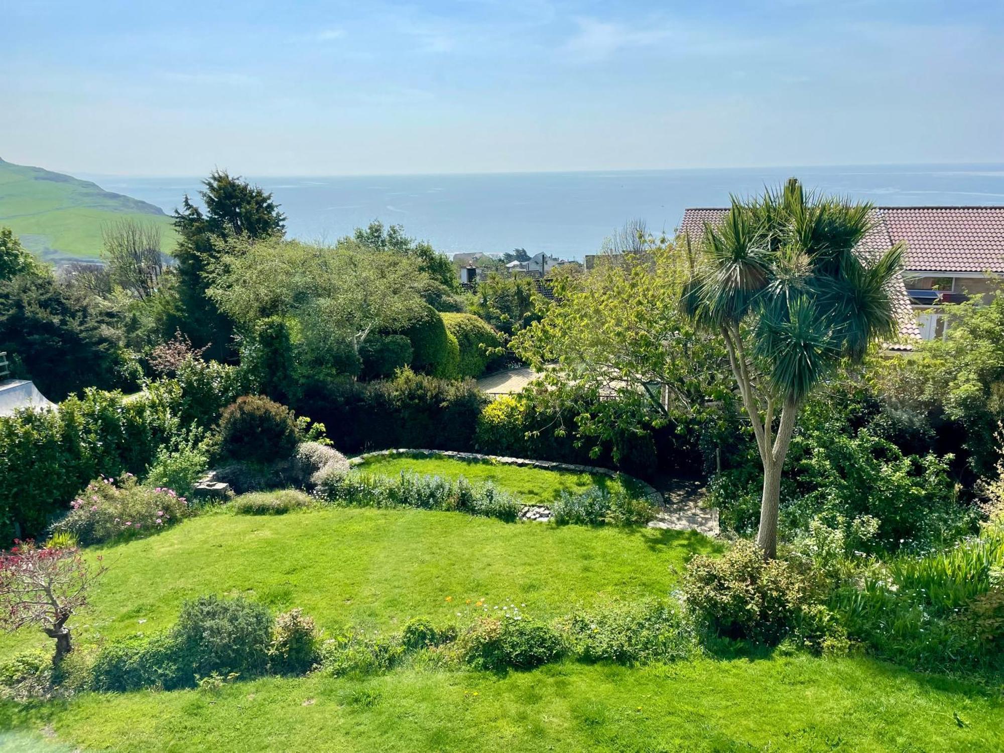 Stunning Charmouth Property With Bay Views! Zewnętrze zdjęcie