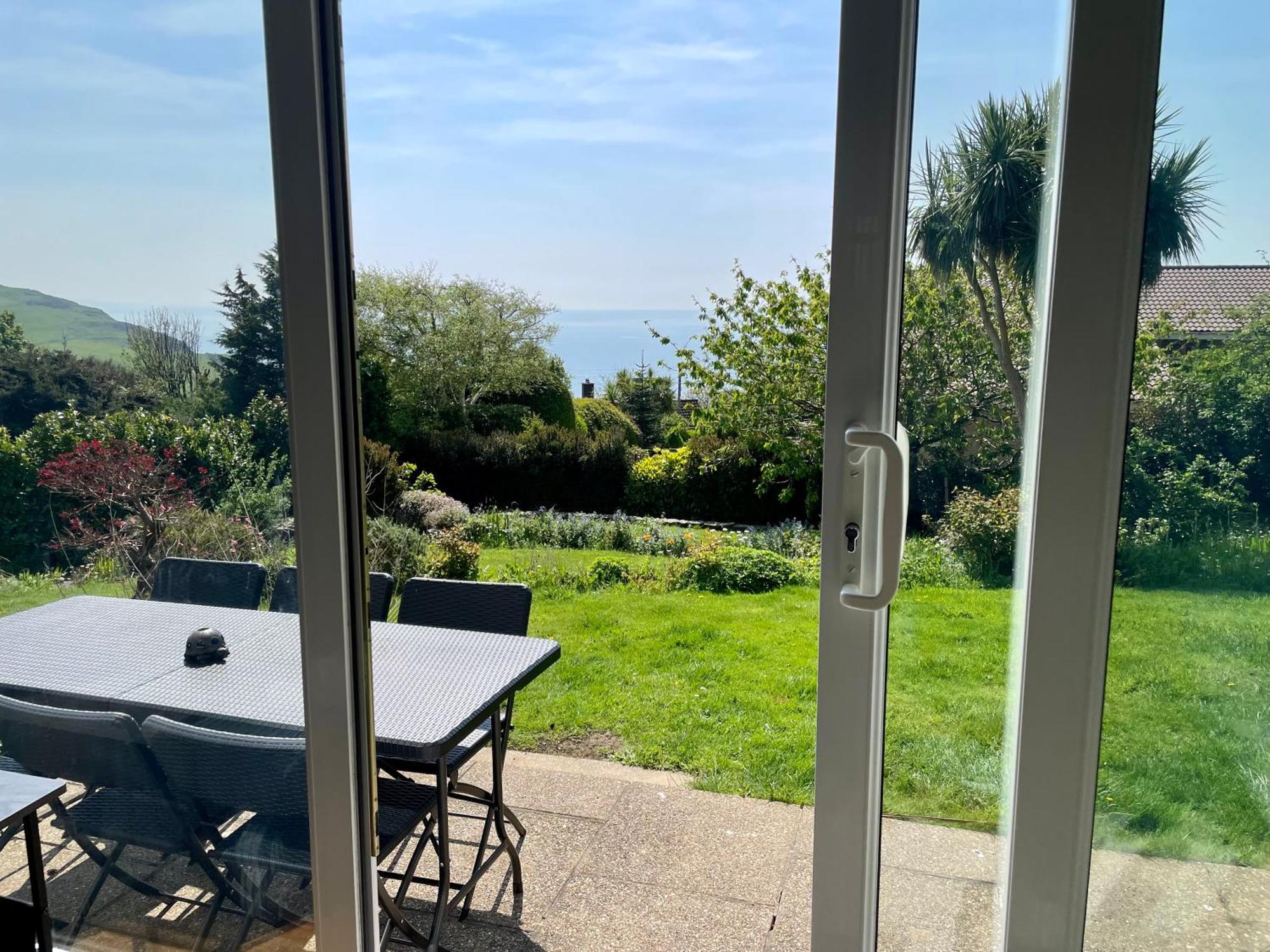 Stunning Charmouth Property With Bay Views! Zewnętrze zdjęcie