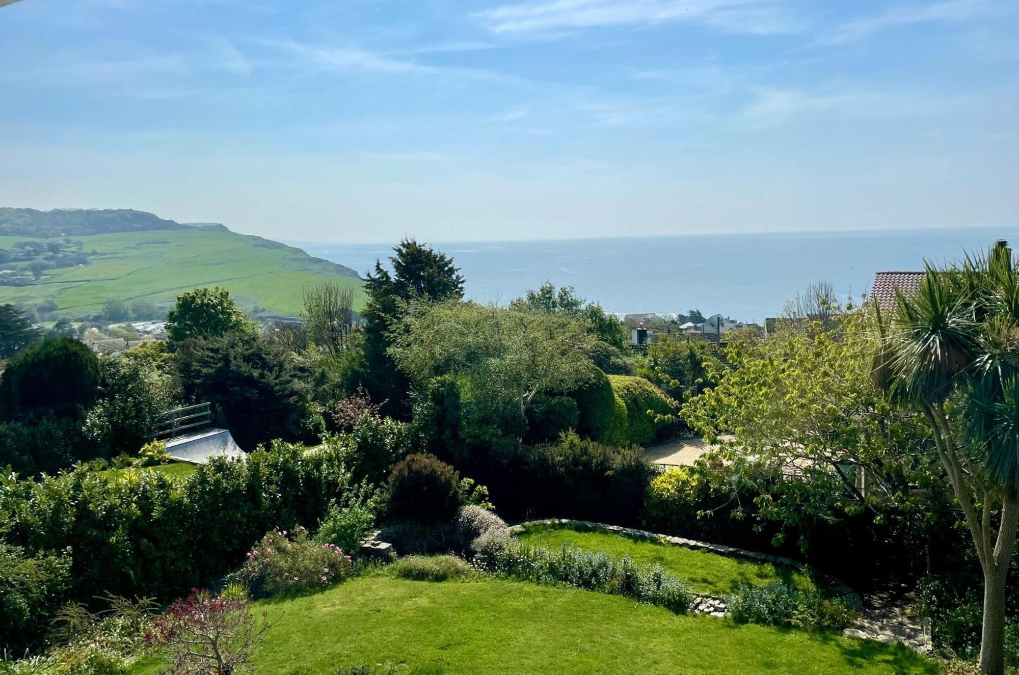 Stunning Charmouth Property With Bay Views! Zewnętrze zdjęcie