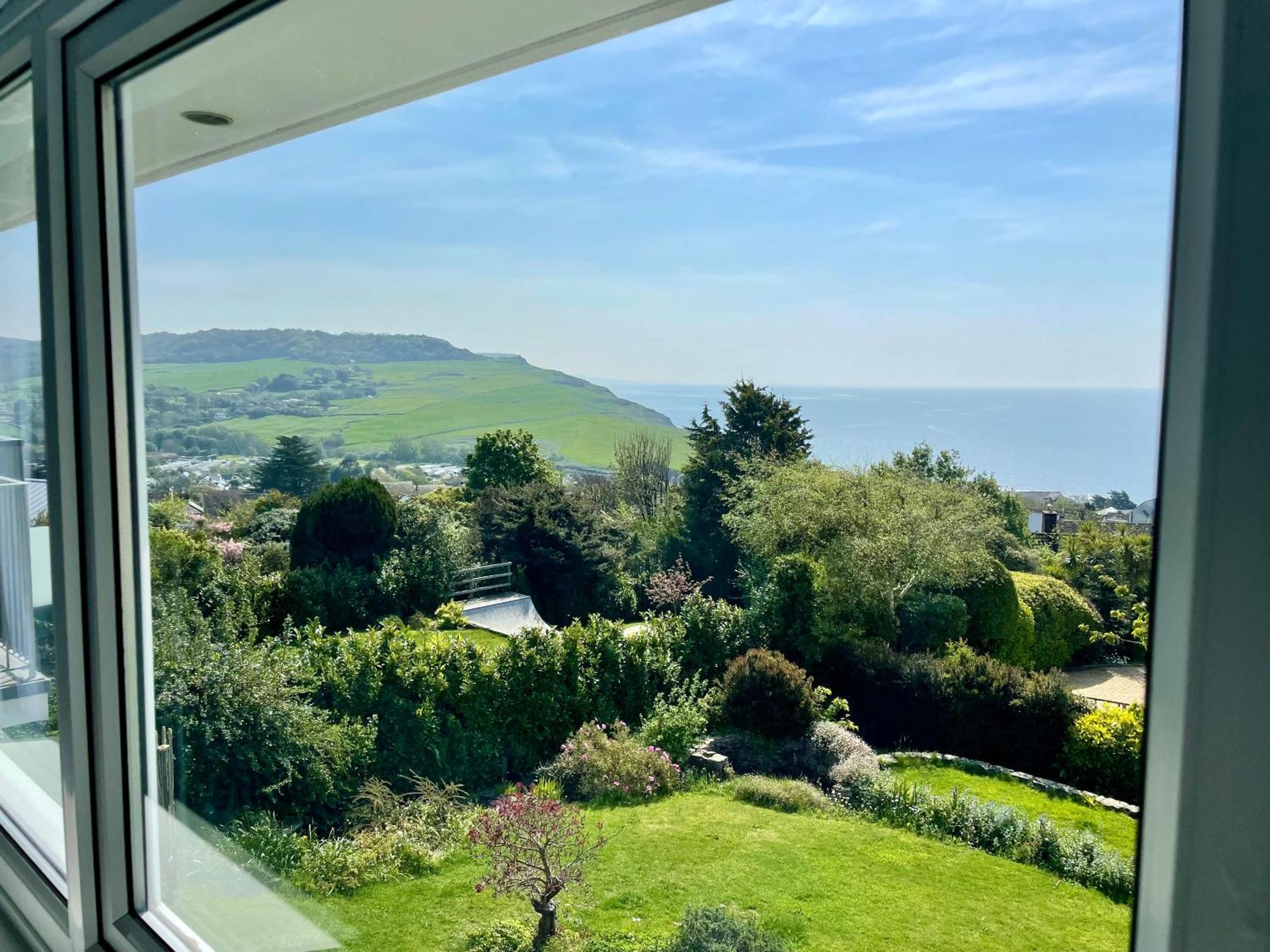 Stunning Charmouth Property With Bay Views! Zewnętrze zdjęcie