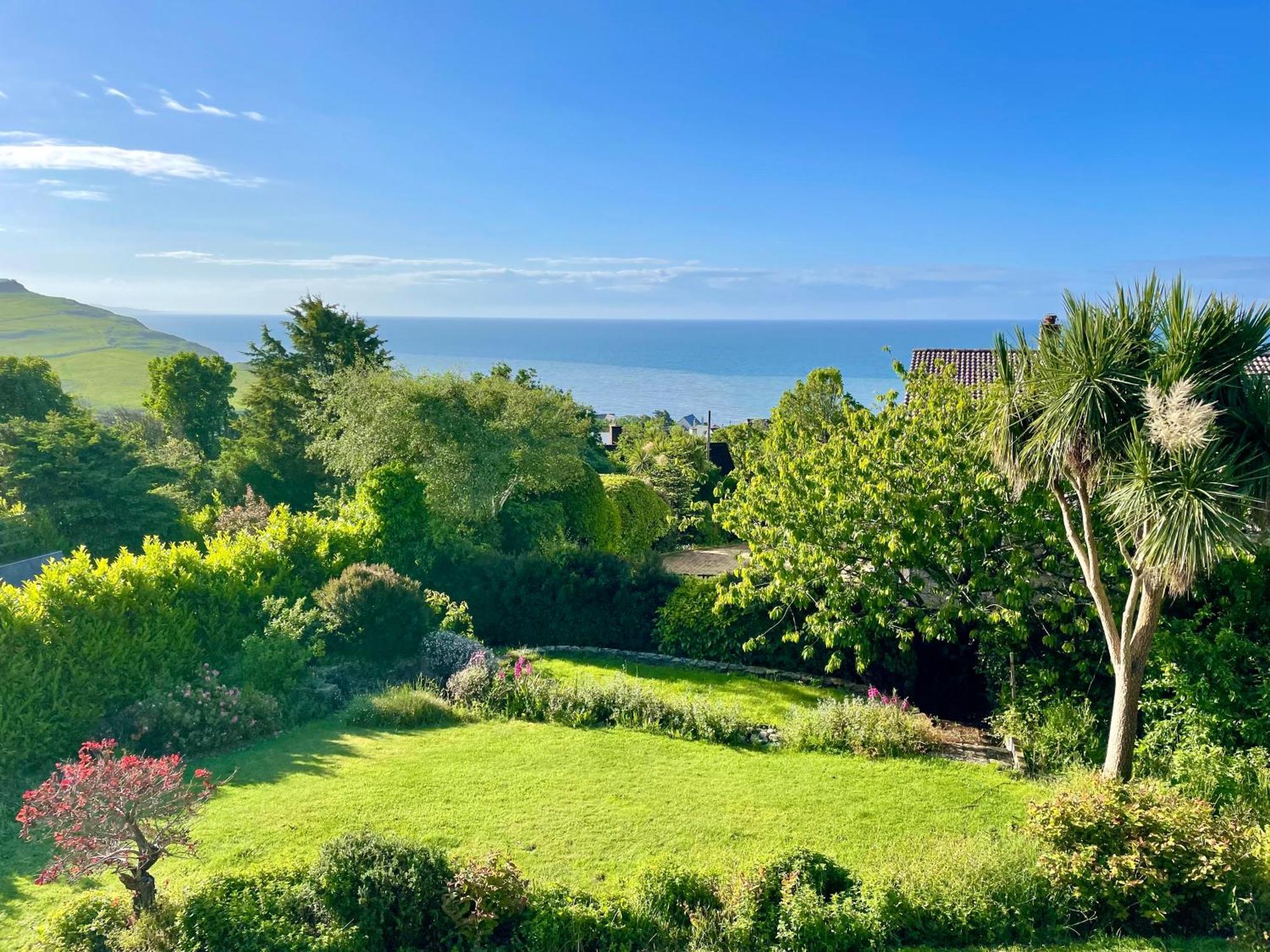Stunning Charmouth Property With Bay Views! Zewnętrze zdjęcie